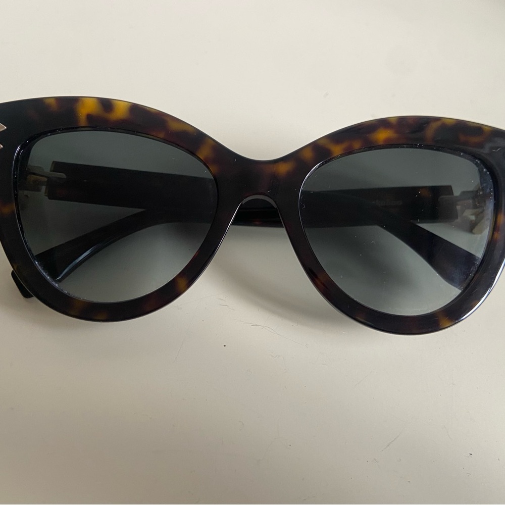 Fendi Brown Tortoise Sunglasses - Picture 5 of 10
